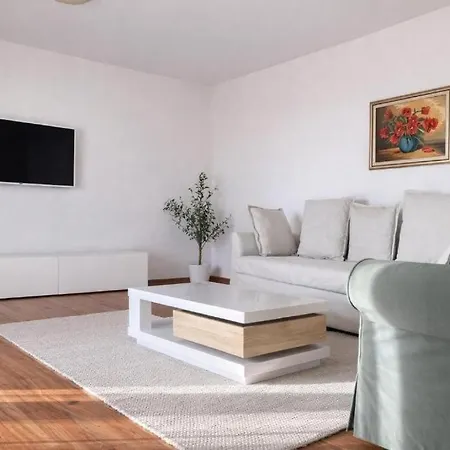 With Parking Space Novigrad - 24976 Apartment