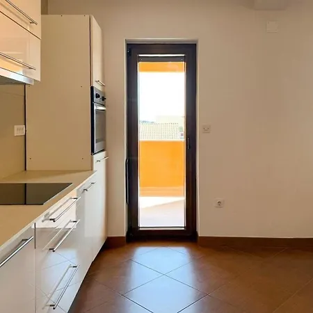 Apartment With Parking Space Novigrad - 24976 Novigrad Istria